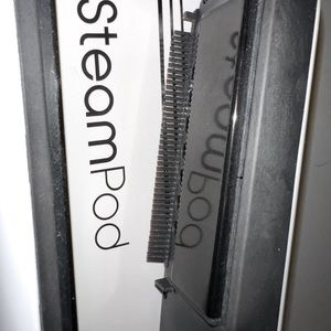 L’Oreal steam pod straightener